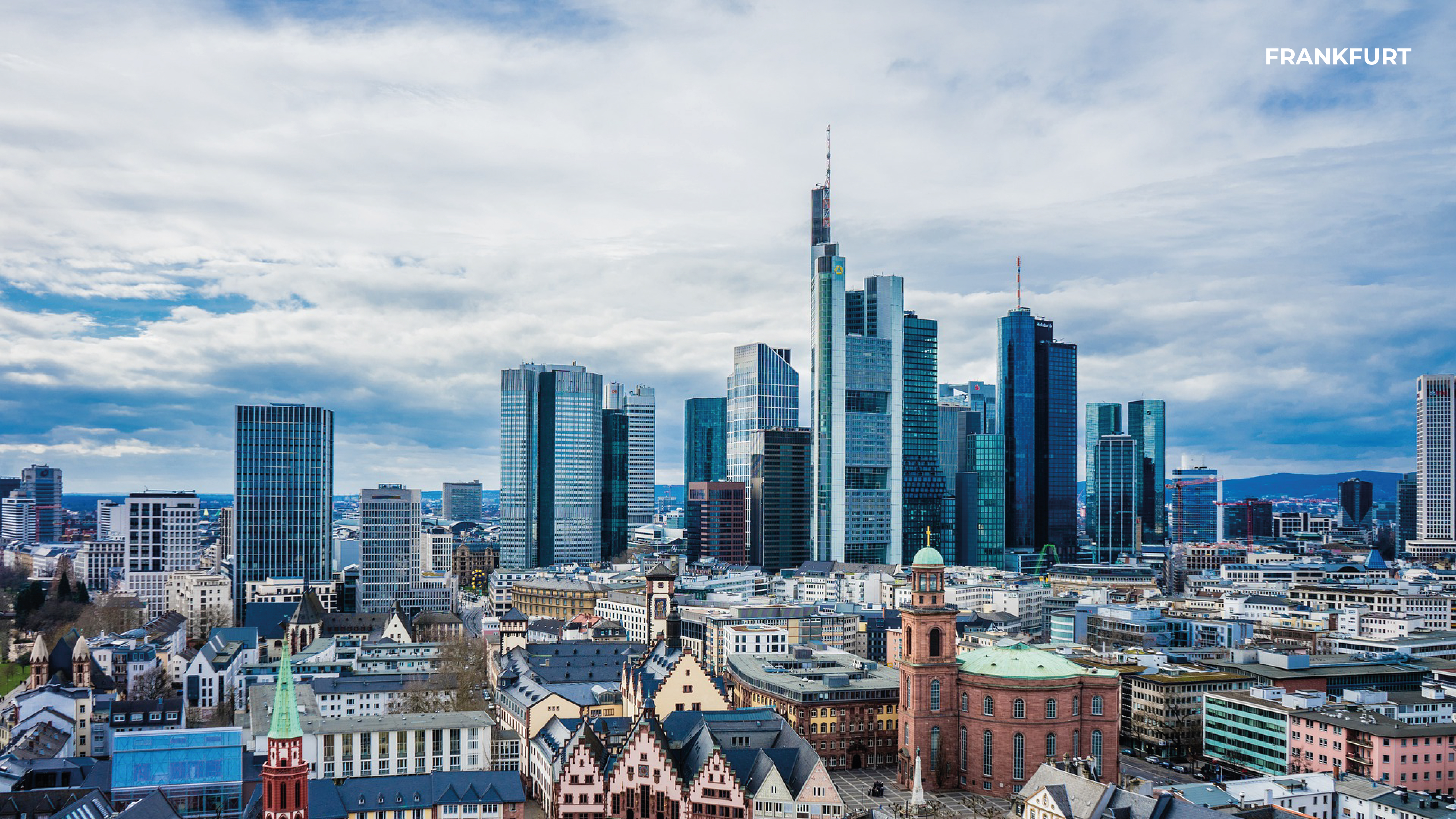 DÍA 9 ÁMSTERDAM • COLONIA • VALLE DEL RIN • FRANKFURT (lunes) 451 km